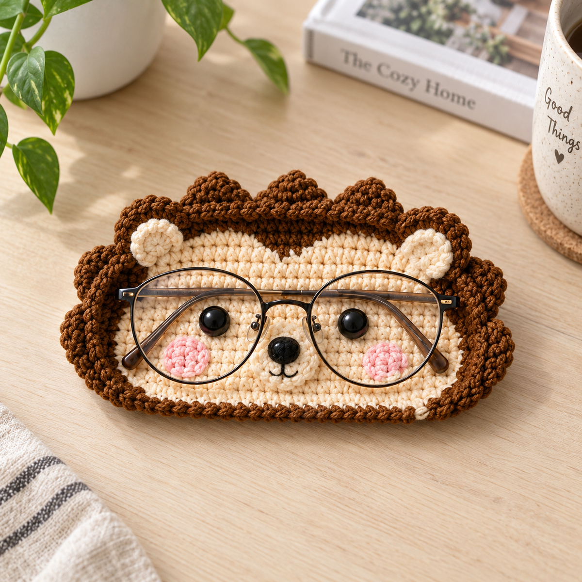 Crochet Glasses Holder – Playful Animal Faces