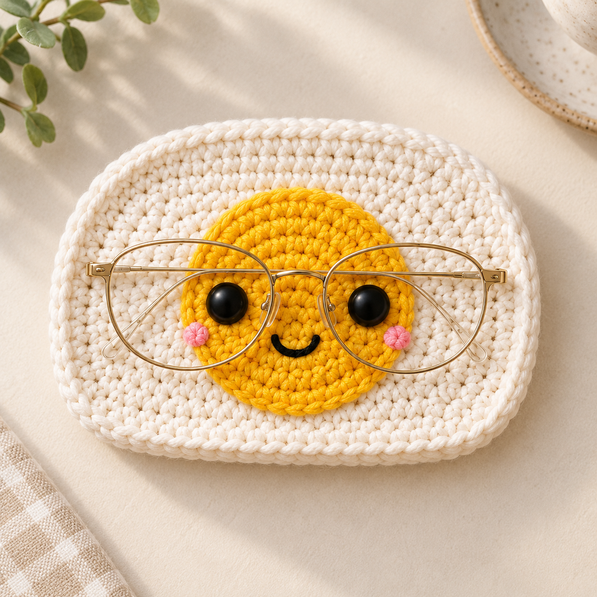 Crochet Glasses Holder – Snack Time Faces