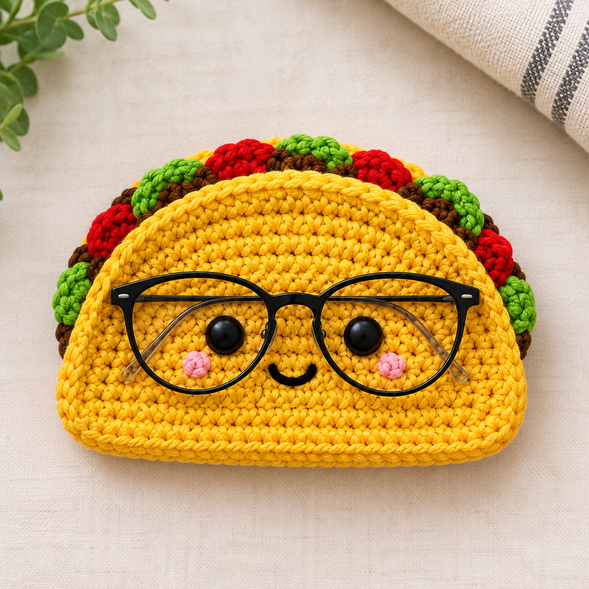 Crochet Glasses Holder – Snack Time Faces